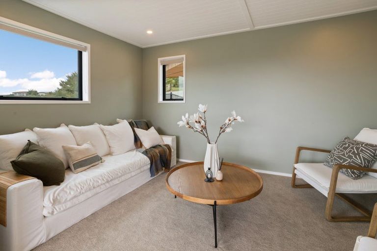 Photo of property in 1a Tarapatiki Drive, Whitianga, 3510