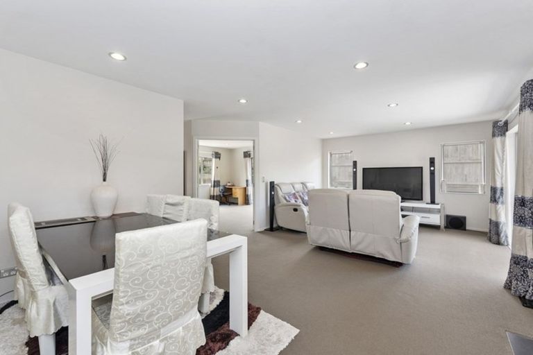 Photo of property in 4 Castleton Way, Flagstaff, Hamilton, 3210