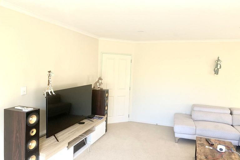 Photo of property in 5 Marsack Crescent, Halswell, Christchurch, 8025