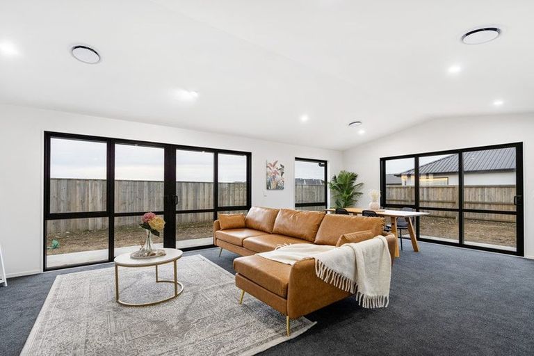 Photo of property in 36 Coach Way, Rolleston, 7614