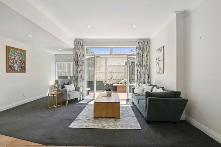 Photo of property in 96 Cashmere Avenue, Khandallah, Wellington, 6035