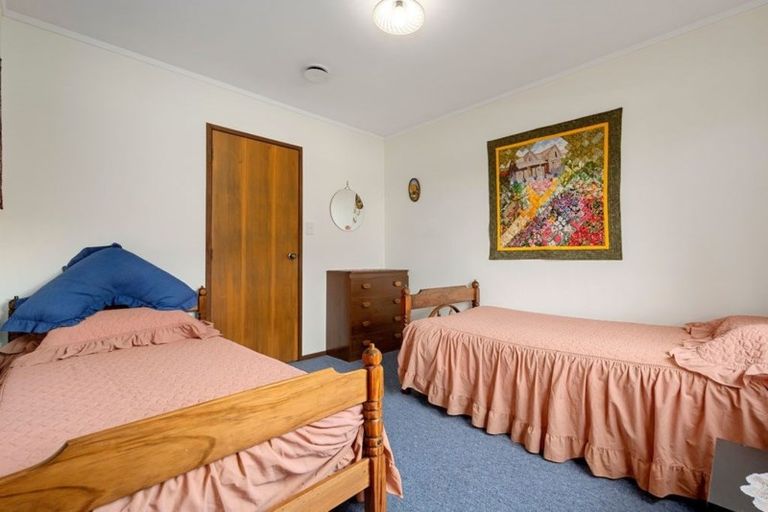 Photo of property in 33 Dickson Road, Papamoa Beach, Papamoa, 3118