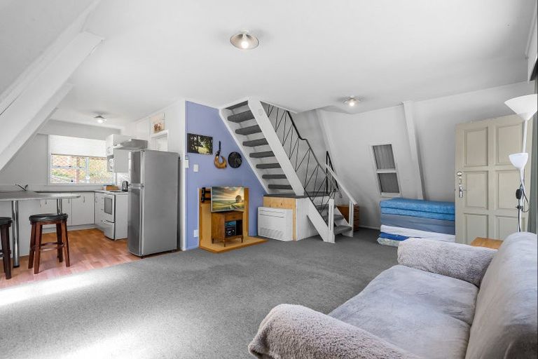 Photo of property in 207 Te Rangitautahanga Road, Turangi, 3334