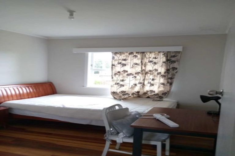 Photo of property in 57 Carrington Avenue, Silverdale, Hamilton, 3216