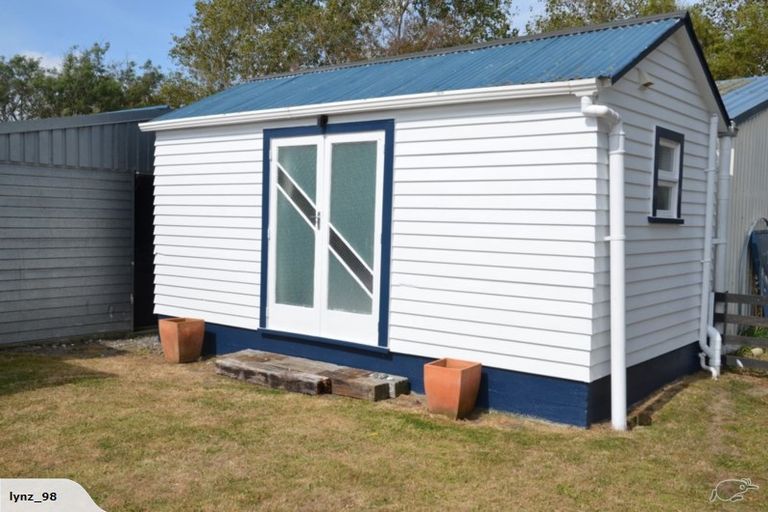 Photo of property in 30 Rongotea Road, Rongotea, Palmerston North, 4476