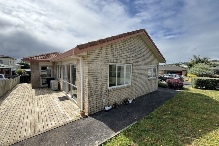 Photo of property in 8a Oakwood Place, Pukekohe, 2120