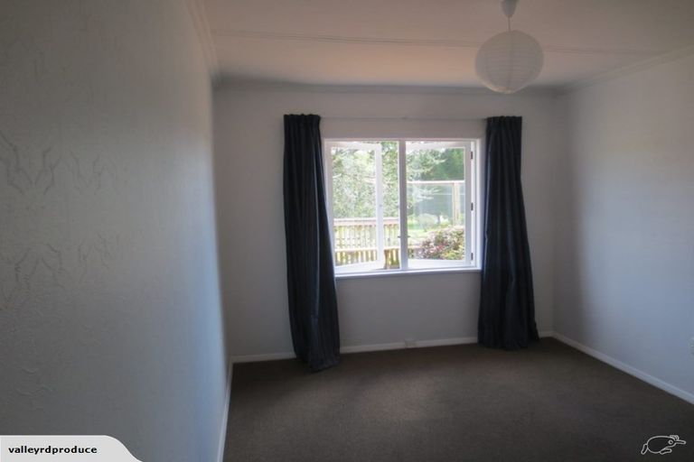 Photo of property in 106 Valley Road, Paraparaumu, 5032