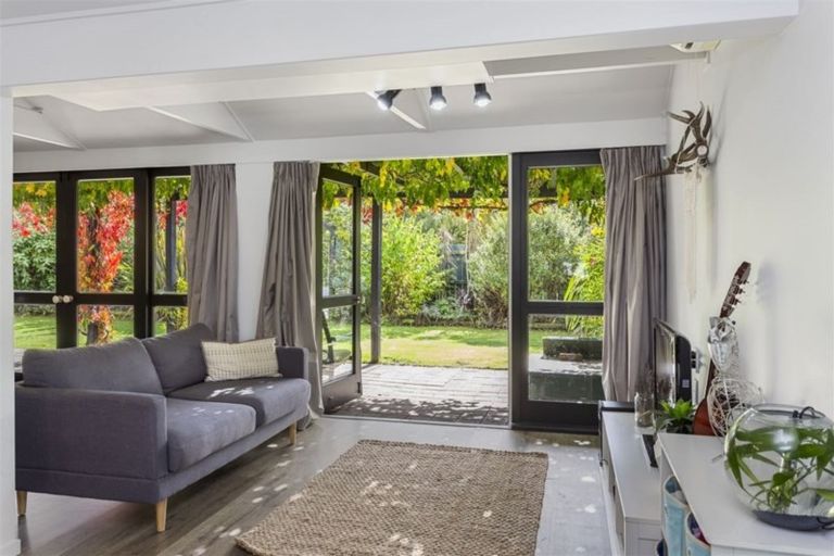 Photo of property in 51 Church Street, Oxford, 7430