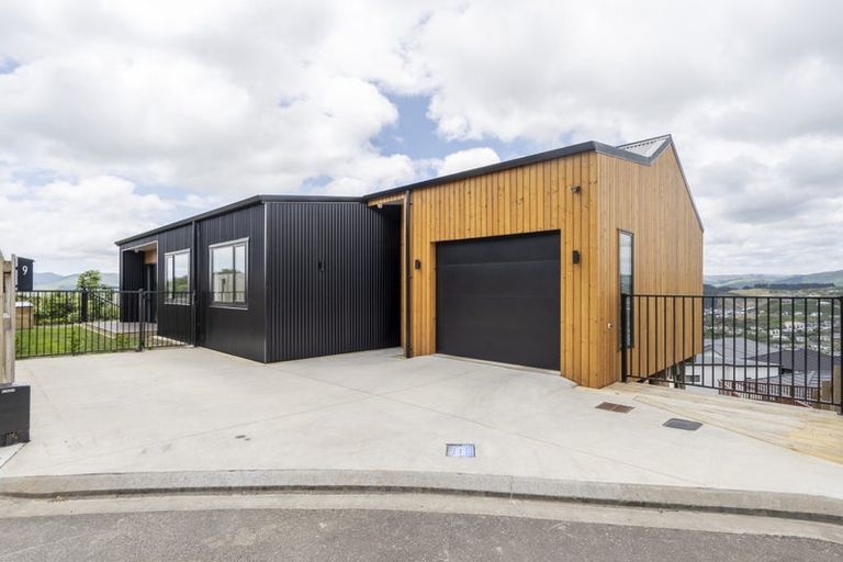 Photo of property in 9 Topsail Way, Whitby, Porirua, 5024
