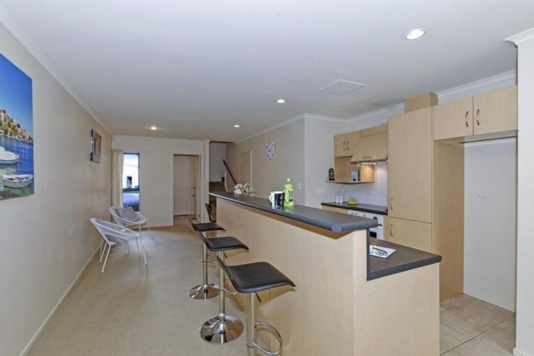 Photo of property in 3/4 Charlenne Close, Ranui, Auckland, 0612