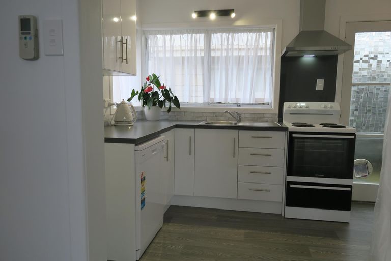 Photo of property in 1/12 Crisp Avenue, Pukekohe, 2120