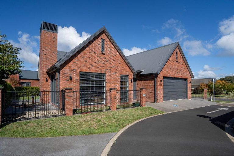 Photo of property in 2/30 Jarrett Terrace, Leamington, Cambridge, 3432