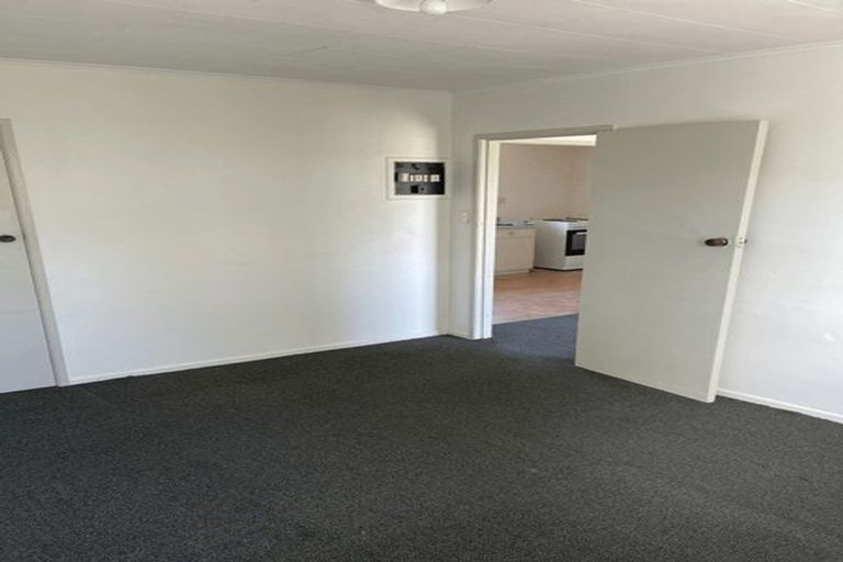 Photo of property in 16 Birdwood Road, Pukekohe, 2120