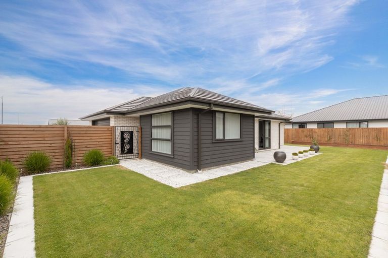 Photo of property in 58 Prestons Park Drive, Marshland, Christchurch, 8083