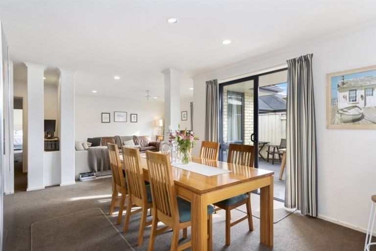 Photo of property in 710 Gloucester Road, Papamoa Beach, Papamoa, 3118