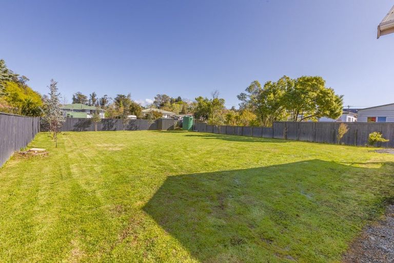 Photo of property in 28 Watts Street, Waipawa, 4210