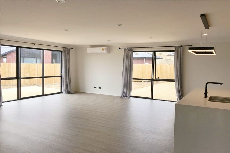 Photo of property in 5 Lighter Place, Flagstaff, Hamilton, 3210