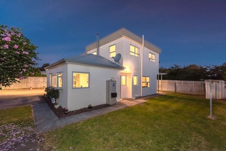 Photo of property in 140a Masters Avenue, Silverdale, Hamilton, 3216