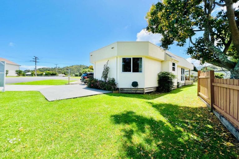 Photo of property in 90 Victoria Street, Coromandel, 3506