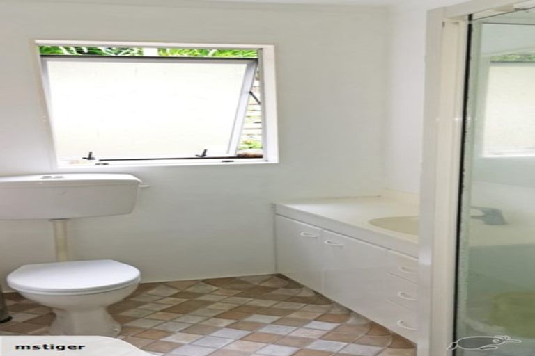 Photo of property in 10 Jasons Place, Churton Park, Wellington, 6037