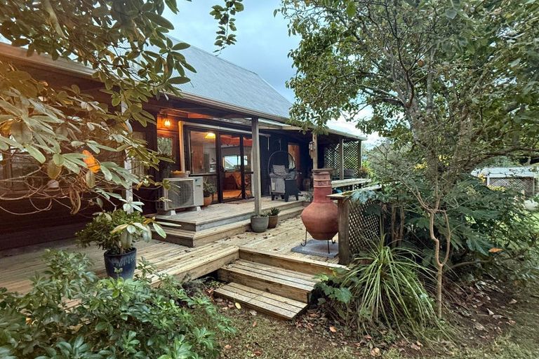 Photo of property in 20 Heaphy Street, Westown, New Plymouth, 4310