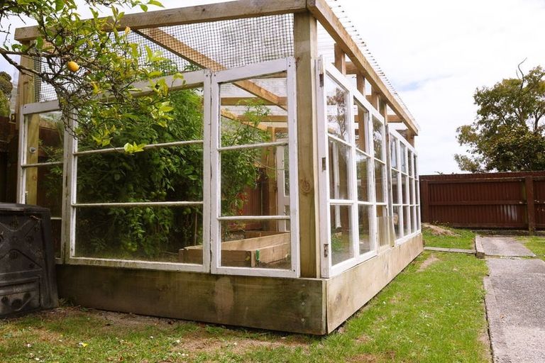 Photo of property in 72 Marlborough Street, Greymouth, 7805