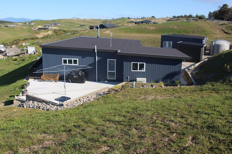 Photo of property in 12 Tiro Kina Road, Tasman, Upper Moutere, 7175