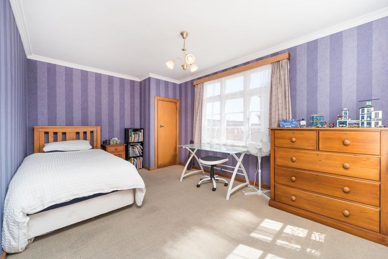 Photo of property in 8 Heretaunga Street, Palmerston North, 4414