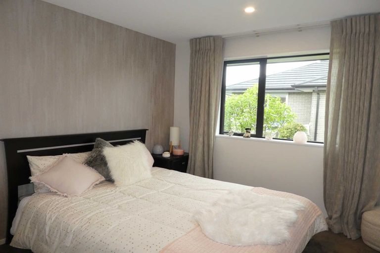 Photo of property in 37 Prestons Park Drive, Marshland, Christchurch, 8083