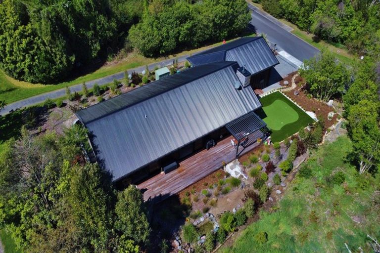 Photo of property in 68 Parawera Drive, Acacia Bay, Taupo, 3330