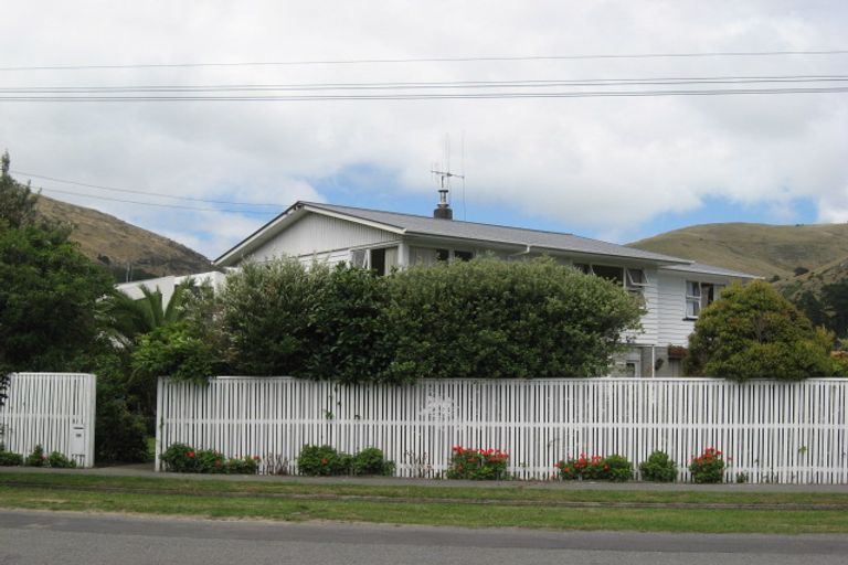 Photo of property in 18 Arnold Street, Sumner, Christchurch, 8081