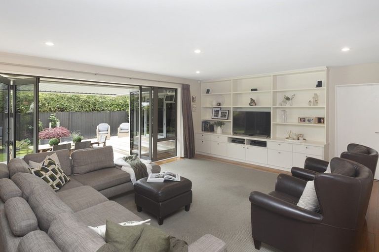 Photo of property in 76a Puriri Street, Riccarton, Christchurch, 8041