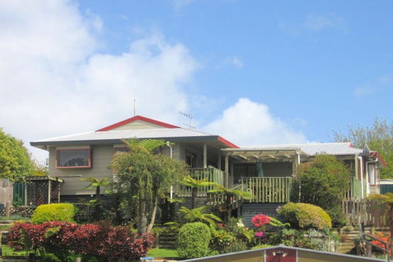 Photo of property in 28 Moana Crescent, Mangakino, 3421