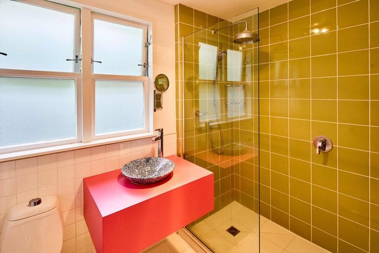 Photo of property in 9 Toenga Road, Pukerua Bay, 5026