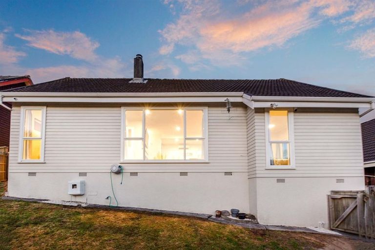 Photo of property in 11 Penryn Drive, Camborne, Porirua, 5026