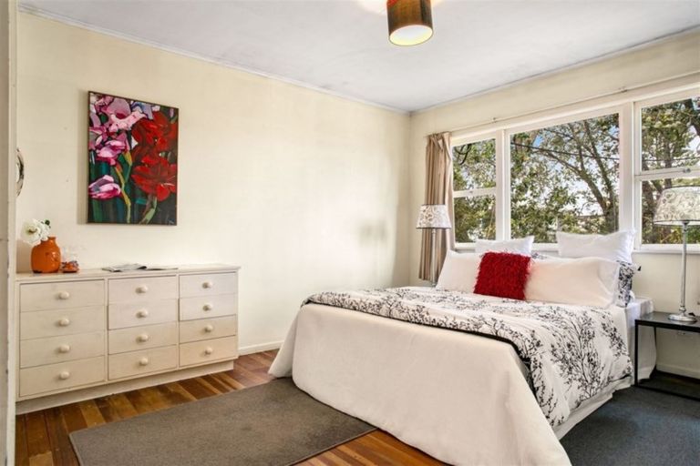 Photo of property in 11 Rowan Terrace, Te Atatu South, Auckland, 0610