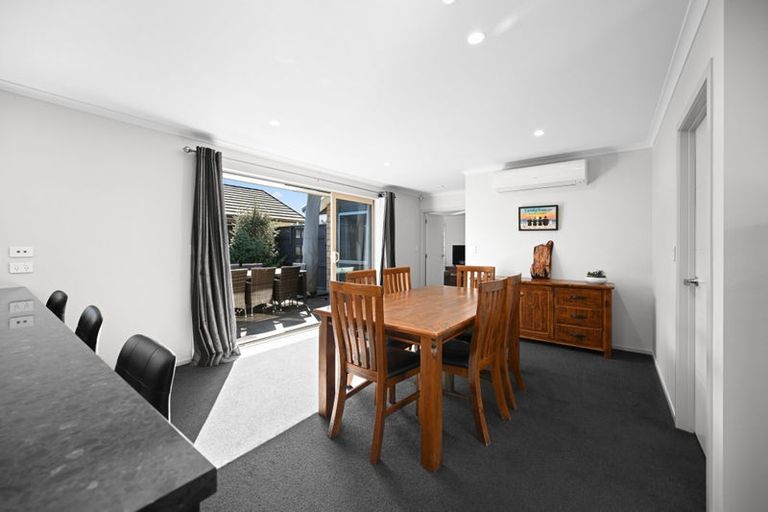 Photo of property in 9 Waikaka Place, Rototuna North, Hamilton, 3210