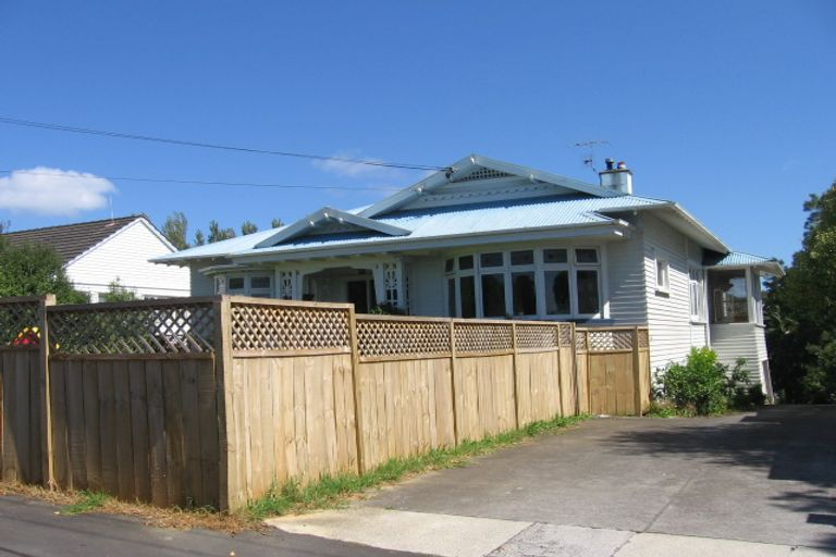 Photo of property in 16 Abbotts Way, Remuera, Auckland, 1050