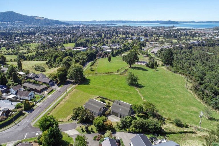 Photo of property in 4b Mokoia Drive, Tihiotonga, Rotorua, 3015