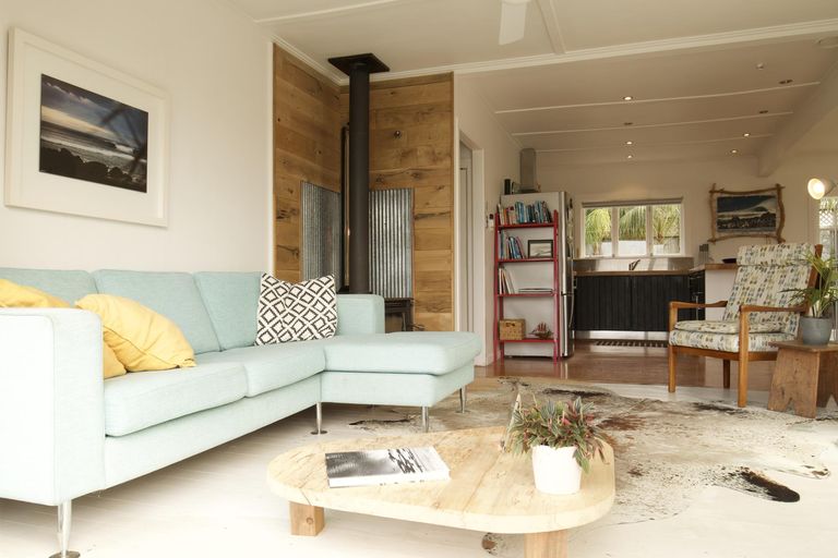 Photo of property in 9 Sea View Road, Leigh, Warkworth, 0985