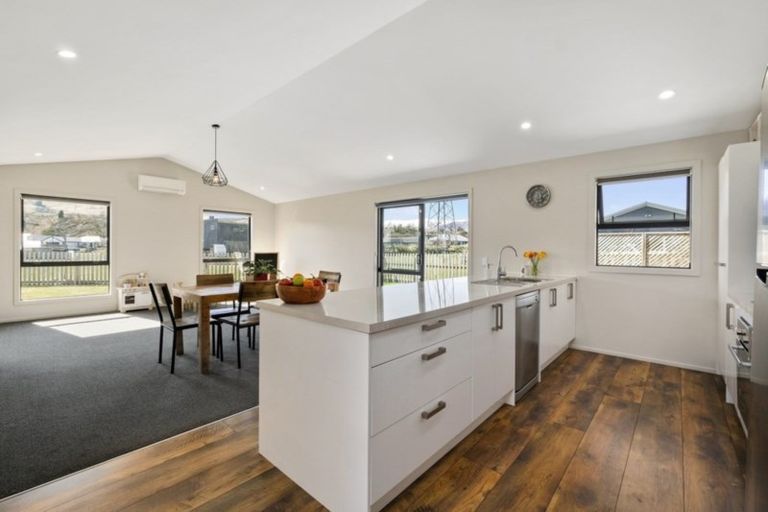 Photo of property in 41 Cheltenham Road, Lower Shotover, Queenstown, 9304