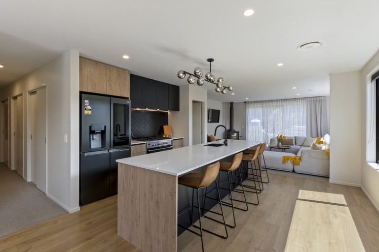 Photo of property in 79 Drysdale Road, Jacks Point, 9371