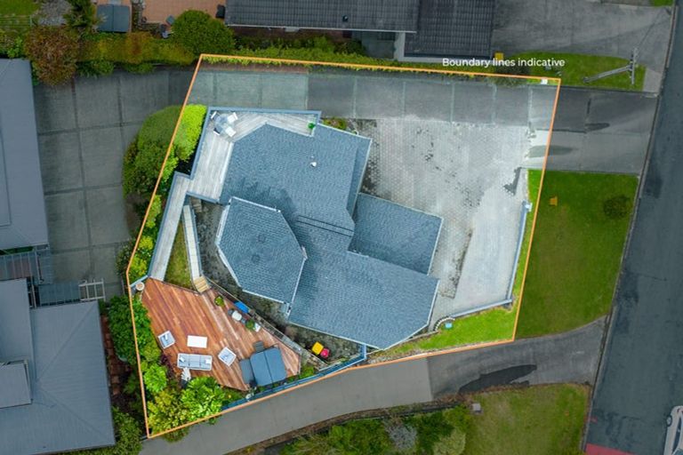 Photo of property in 7b Peter Terrace, Castor Bay, Auckland, 0620