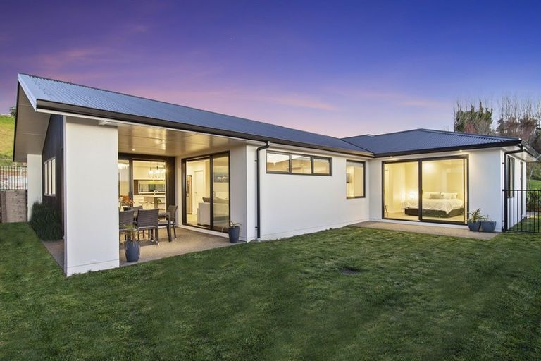 Photo of property in 80 Whakaturou Crescent, Pyes Pa, Tauranga, 3112