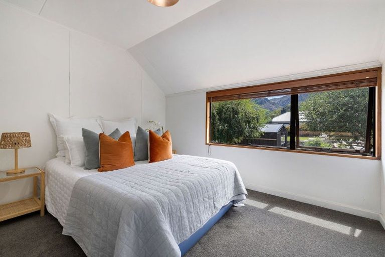 Photo of property in 83 Mcdonnell Road, Arrowtown, 9302