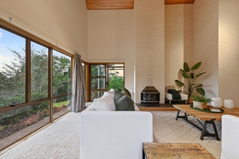 Photo of property in 39 Robinson Road, Whitianga, 3510