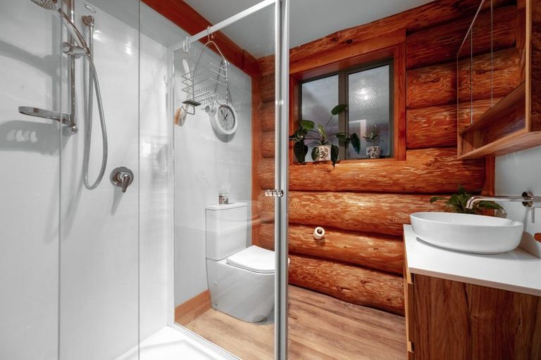 Photo of property in 62a Molyneux Avenue, Cromwell, 9310