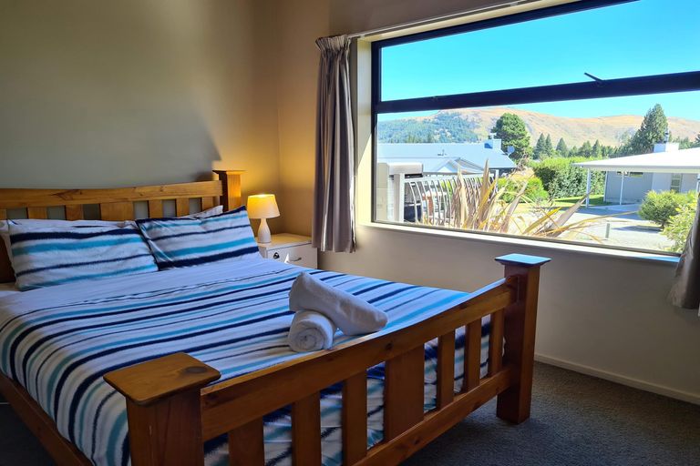 Photo of property in 25 Hamilton Drive, Lake Tekapo, 7999