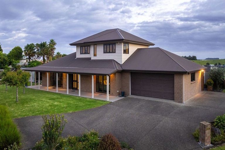 Photo of property in 39 Browns Drive, Waihi Beach, 3611