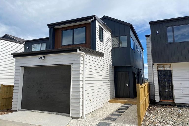 Photo of property in 46 Parahau Road, Papakura, 2110